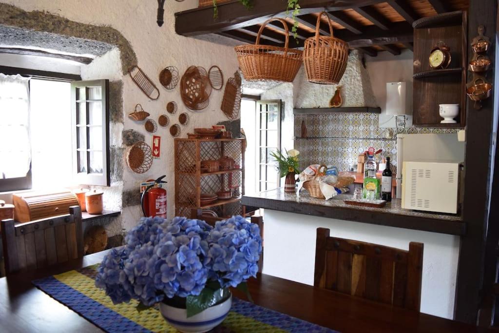 Casa Da Pedreira Villa Mosteiros  Ngoại thất bức ảnh